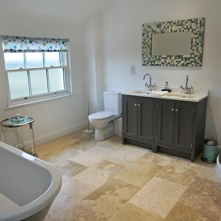 Garden House Dom wakacyjny *